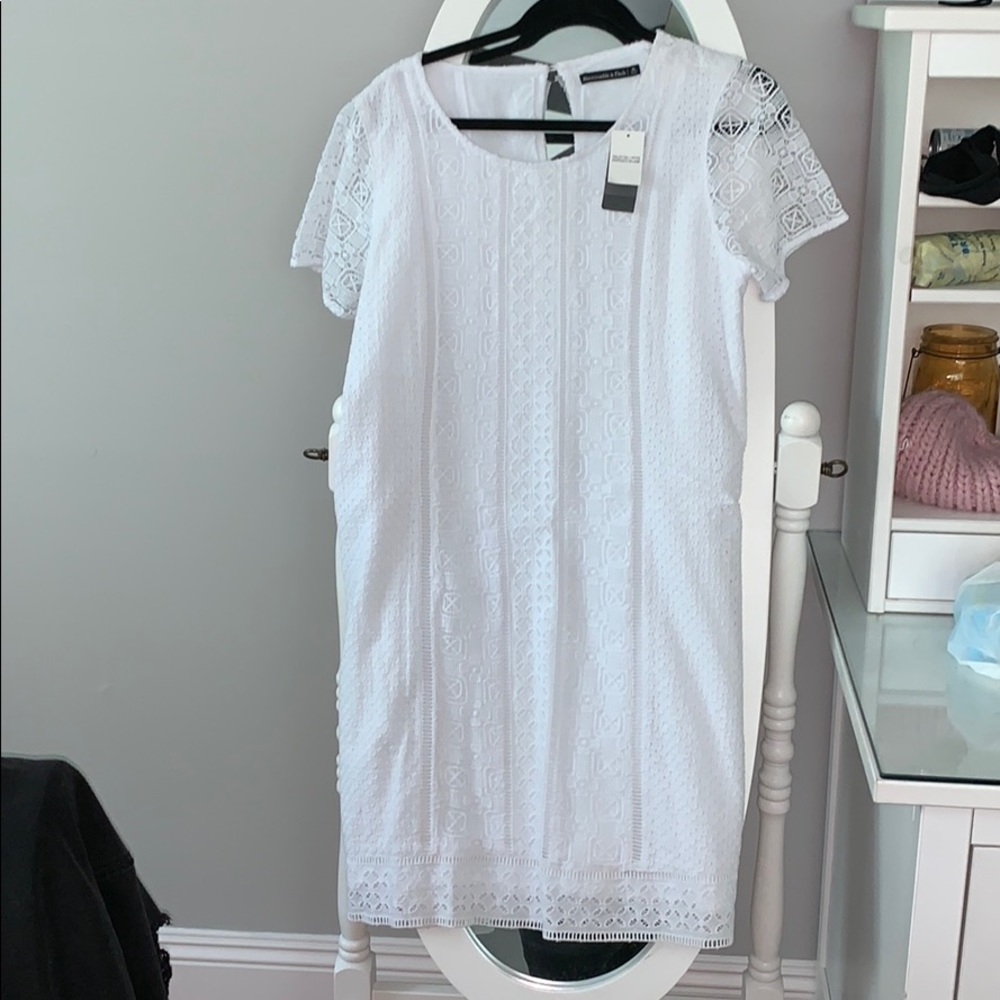 White Abercrombie & Fitch dress